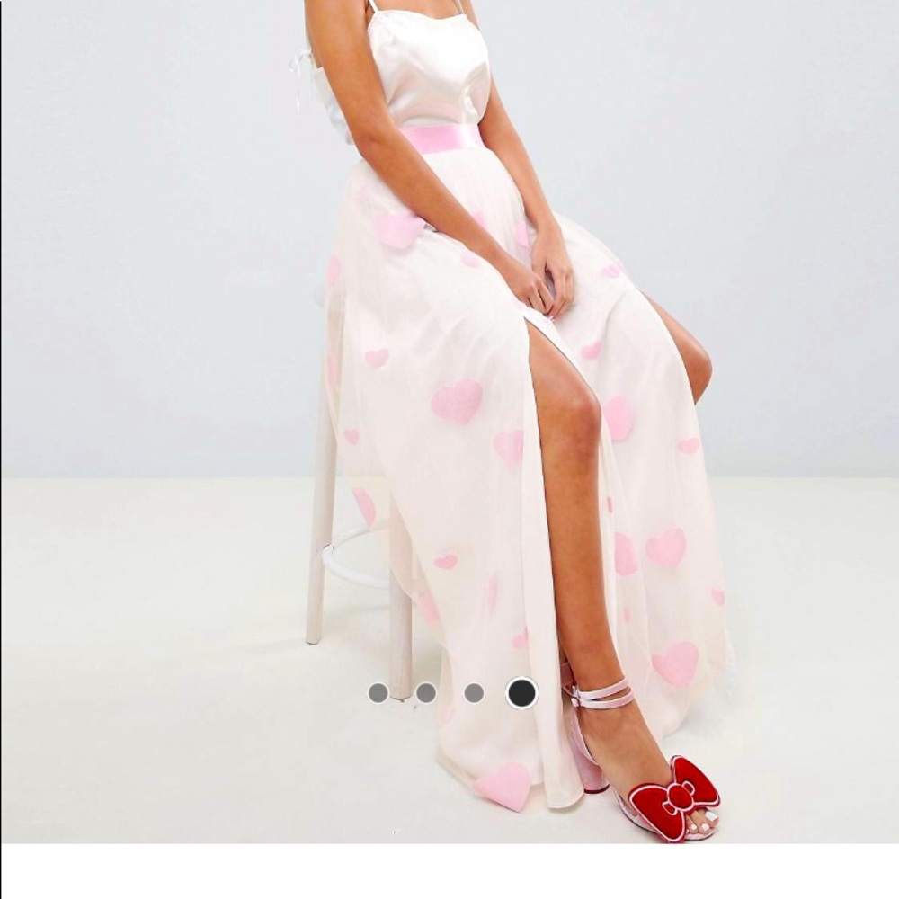 Brand New Exclusive Hello Kitty Tulle Skirt